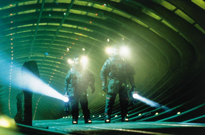 بهترین فیلم های فضایی ؛ افق رویداد - Event Horizon (1997)