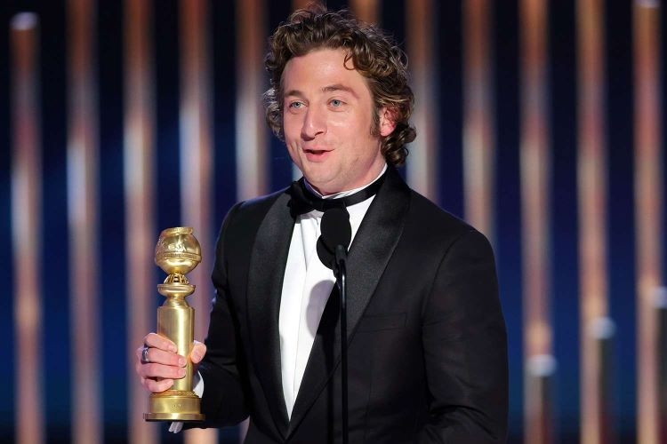 بهترین بازیگر نقش اول مرد در سریال موزیکال یا کمدی در برندگان جوایز گلدن گلوب 2023
