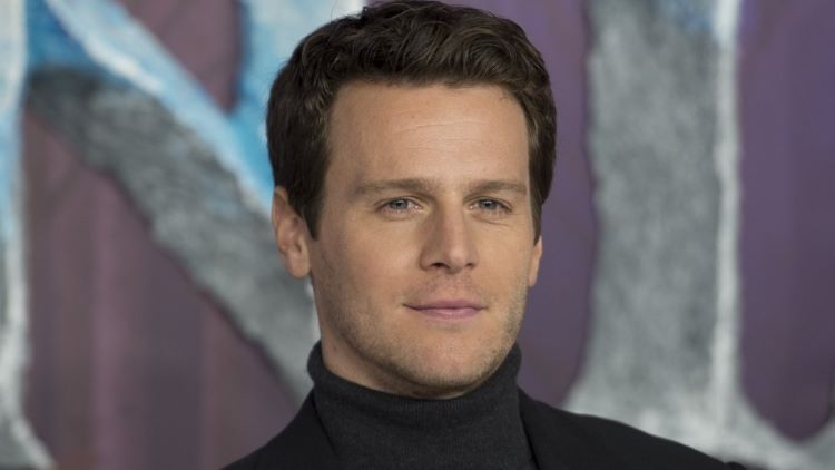 جاناتان گروف - Jonathan Groff