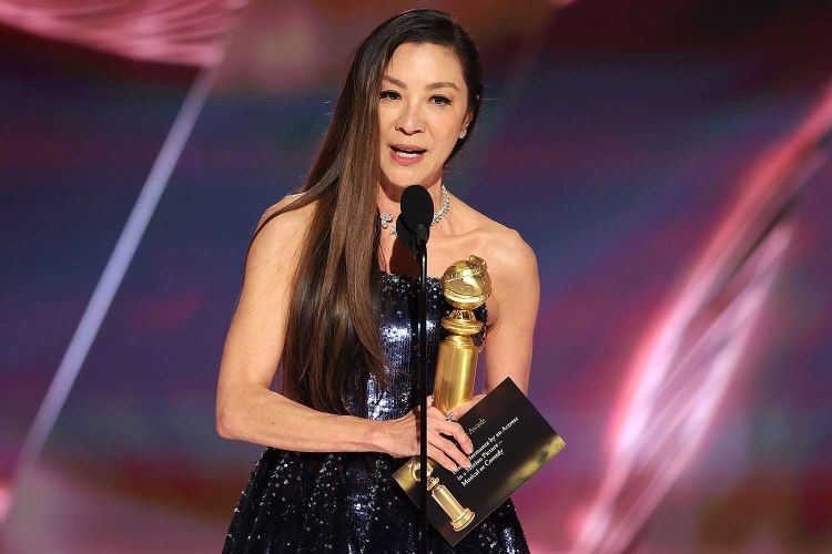 بهترین بازیگر نقش اول زن در فیلم موزیکال یا کمدی در جوایز گلدن گلوب 2023