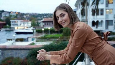 آسمان در سریال چشم چران عمارت【بیوگرافی اوزنور سرچلر + عکس】