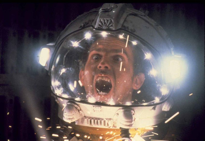 بهترین فیلم های فضایی ؛ خارج از محدوده - Outland (1981)