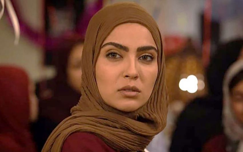 بیوگرافی بازیگران سریال دلدار ؛ مونا کرمی در نقش بنفشه شاکری