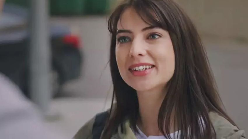 بیوگرافی بازیگران سریال ترکی به مرد نمیشه اعتماد کرد ؛ رویا هلین دمیربولوت در نقش الیف تکین - Rüya Demirbulut