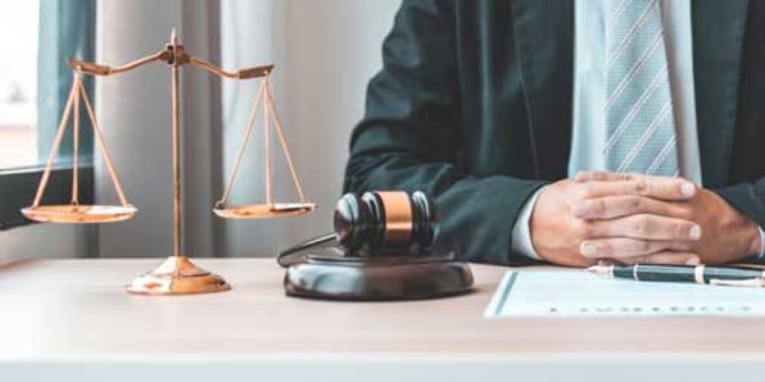 نقش وکلای حقوقی در سیستم حقوقی