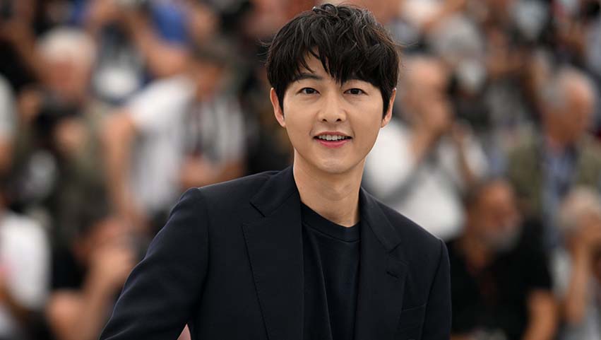 سونگ جونگ کی از بازیگران مرد کره ای برتر است