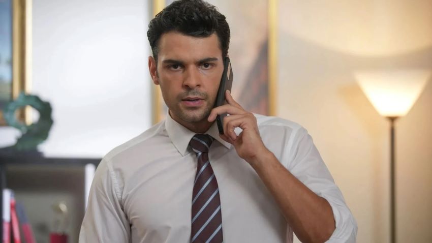 برک باکی اوغلو - Berk Bakioğlu بازیگر نقش ایاز در سریال خواهران و برادران