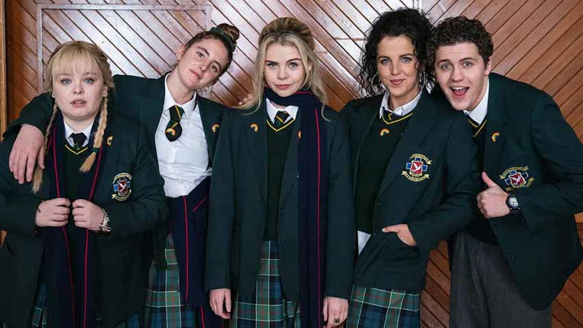 دختران دری - Derry Girls