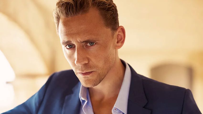 مدیر شب - The Night Manager جزو بهترین مینی سریال هایی است که نباید تماشای آن را از دست داد.