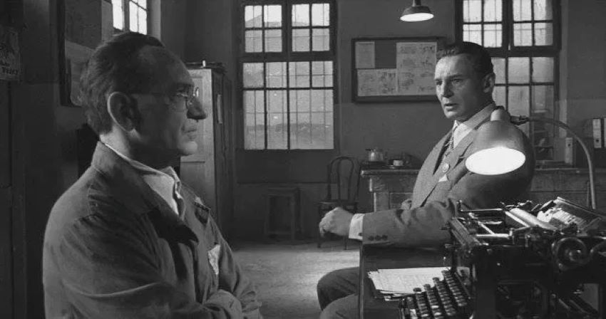 اگر به دنبال یک فیلم تاریخی معروف هستید، فهرست شیندلر - Schindler's List را از دست ندهید.