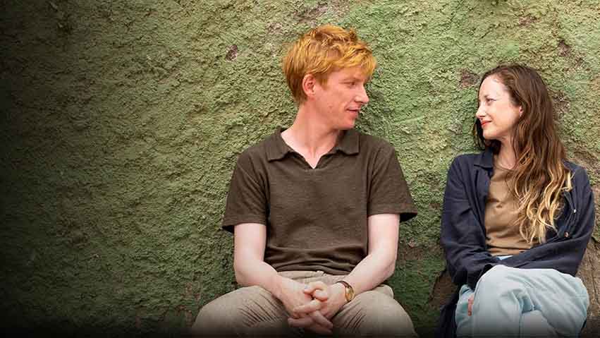 با بهترین مینی سریال های عاشقانه آشنا شوید (15 اثر تماشایی) 11 Alice Jack