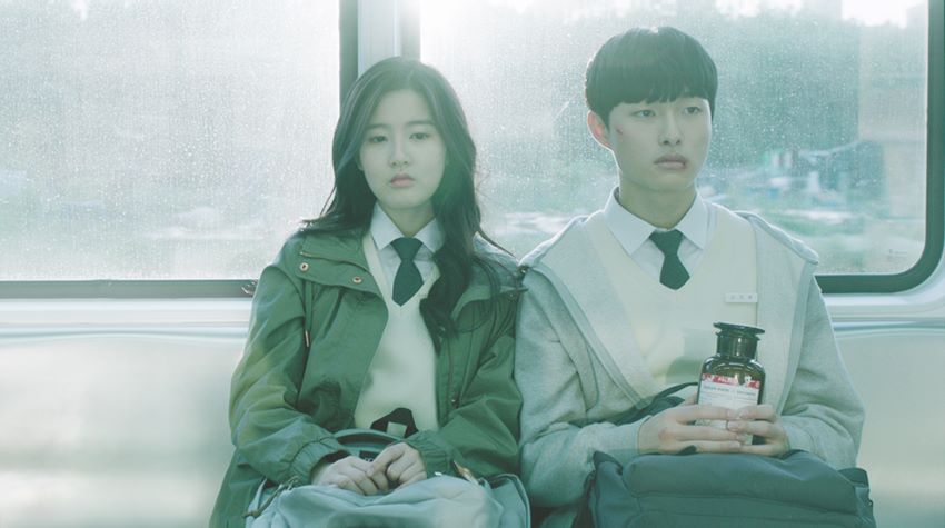 لیست منتخب بهترین سریال های مدرسه ای کره ای + آپدیت 2025 16 سریال کره ای مدرسه ای همه چیز و هیچ - Everything And Nothing از آن دست آثاری است باید به لیست تماشای خود اضافه کنید.