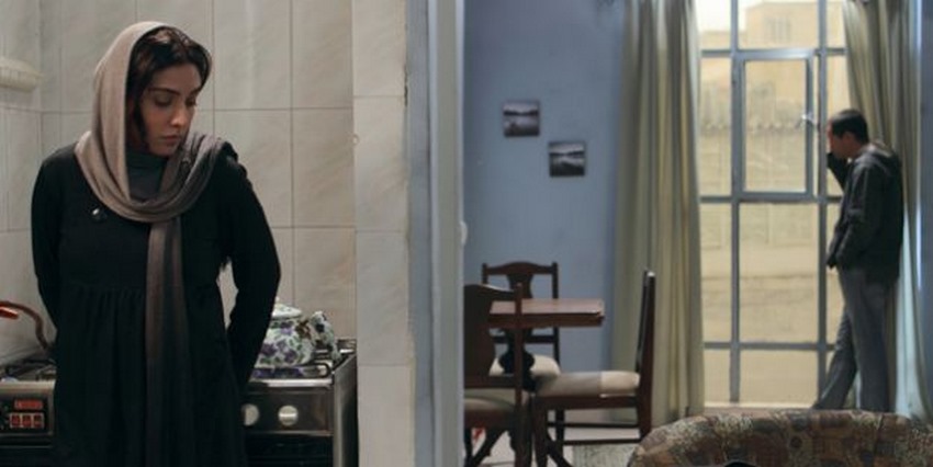 به امید دیدار با نگاهی عمیق به سرکوب و مهاجرت، یکی از فیلم های توقیف شده ایرانی است که فقط در جشنواره‌های خارجی به نمایش درآمد. 