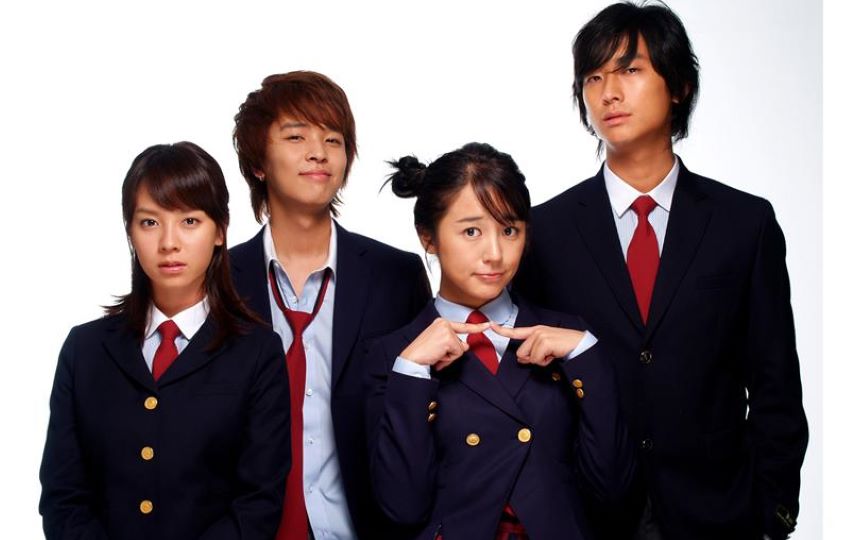 لیست منتخب بهترین سریال های مدرسه ای کره ای + آپدیت 2025 19 از برترین و محبوبترین سریال های کره ای مدرسه ای میتوان به مجموعه ساعت پرنسس - Princess Hours اشاره کرد.