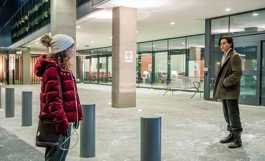 بهترین فیلم های عاشقانه نتفلیکس | 12 اثر رمانتیک Netflix 12 five feet apart movie