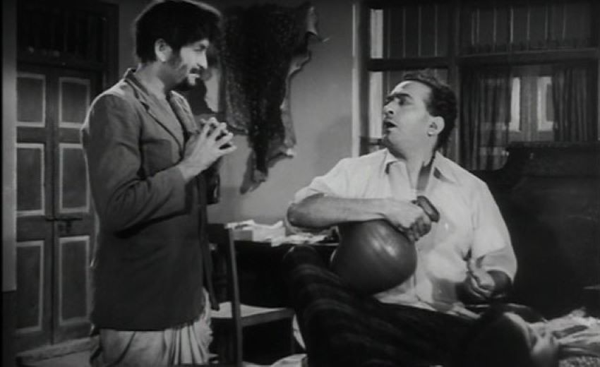 بیدار باش – Jagte Raho از قدیمی‌ترین و برترین فیلم‌های بالیوود با درون‌مایه اجتماعی و انتقادی است که به تضاد طبقاتی و مشکلات جامعه شهری می‌پردازد.