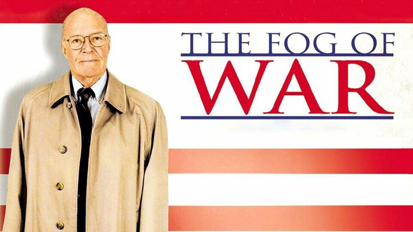 غبار جنگ - The Fog of War با تحلیل‌های جذاب، استراتژی‌های نظامی را بررسی می‌کند و برای علاقه‌مندان به بهترین مستند های تاریخی مناسب است. 
