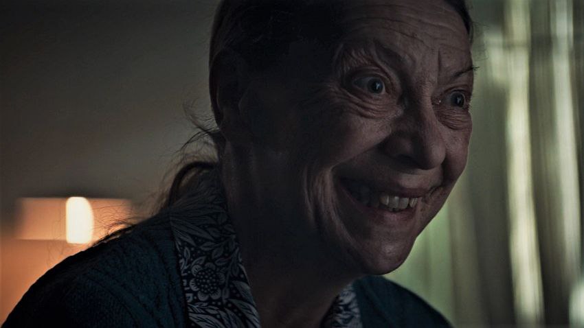 ماریان – Marianne از آثار پرطرفدار در میان سریال‌های معروف ترسناک Netflix است که با فضایی دلهره‌آور و صحنه‌های شوکه‌کننده جایگاه ویژه‌ای پیدا کرده است. 