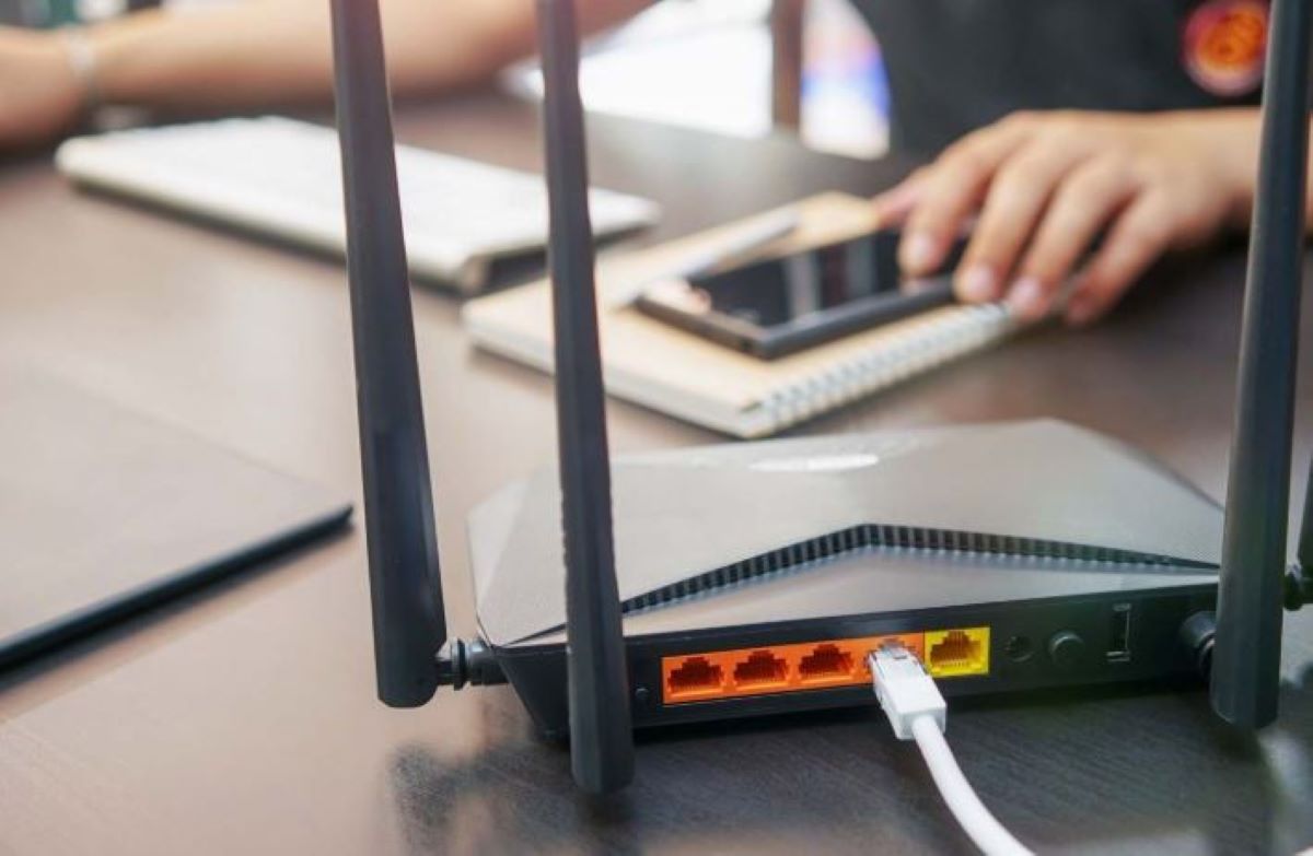 5 تفاوت کلیدی بین روتر حرفه‌ای و معمولی