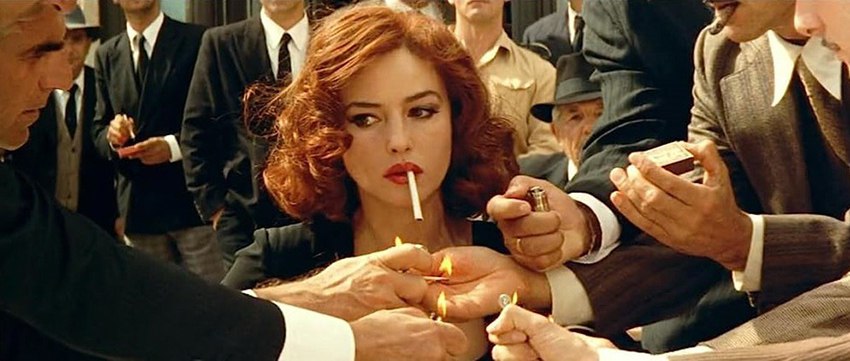 لیستی از بهترین فیلم های مونیکا بلوچی برای تماشا 2 مالنا – Malèna بهعنوان معروفترین فیلم مونیکا بلوچی شناخته میشود؛ اثری درخشان که داستانی احساسی و ماندگاری را روایت میکند.