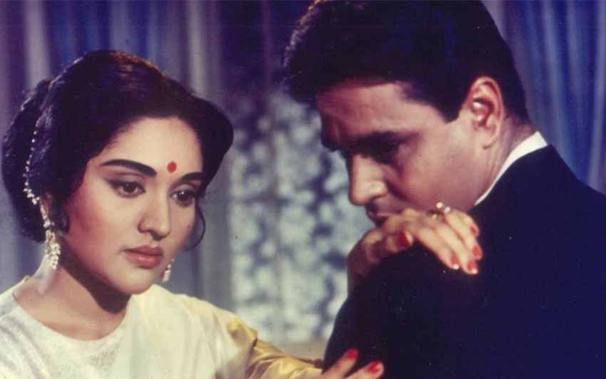 بهترین فیلم های راج کاپور در تاریخ سینمای هند 3 سنگام - Sangam جزو فیلم های قدیمی راج کاپور شناخته میشود که با فیلمبرداری در لوکیشنهای بینالمللی و داستانی عاشقانه مرزهای تولید سینمای هند را گسترش داد.