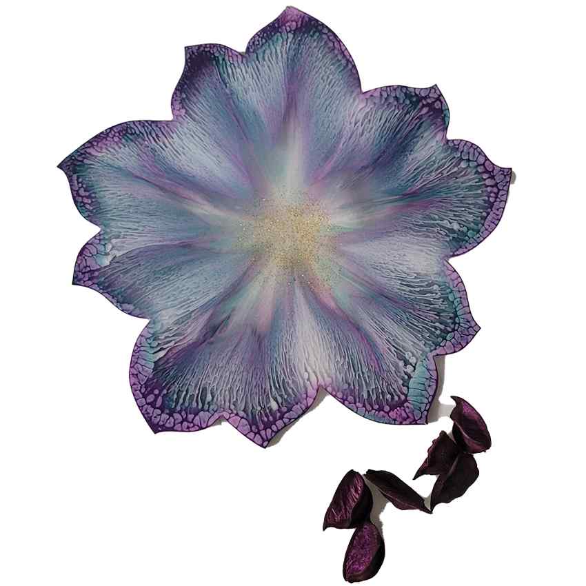 آموزش رزین در هنرکده نیوشا