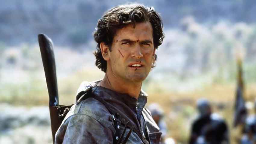 Army of Darkness – ارتش تاریکی با ترکیب طنز و فانتزی تاریک، نبرد اش ویلیامز با ارتش مردگان را نشان می‌دهد و از بهترین فیلم های دارک فانتزی است.