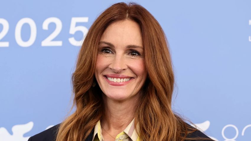 ثروتمندترین بازیگران زن جهان کدامند؟ | 11 هنرپیشه محبوب 9 جولیا رابرتز – Julia Roberts با سالها فعالیت درخشان در سینما یکی از پولدارترین هنرپیشه زن دنیا شناخته میشود و همچنان محبوبیت جهانی دارد.