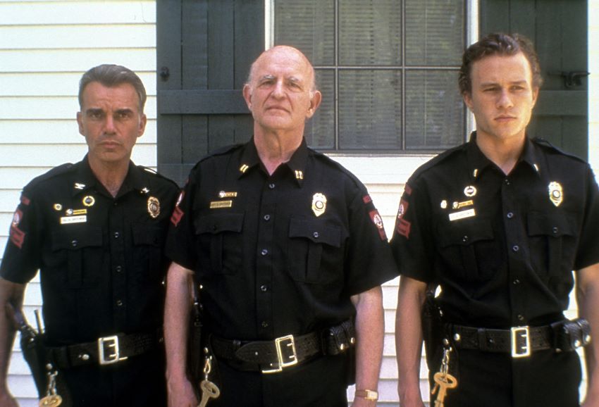 مهمانی هیولا – Monster’s Ball اثری درخشان با بازی لجر است که جایگاه او را در فهرست بهترین فیلم های هیث لجر تثبیت کرد.