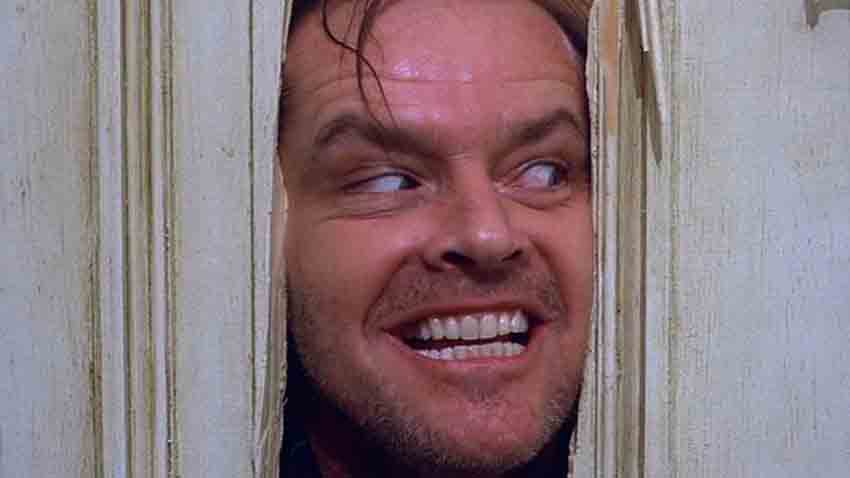 درخشش – The Shining اقتباسی آزاد از رمان پرفروش استیون کینگ و از فیلم‌های معروف استنلی کوبریک به‌شمار می‌رود.