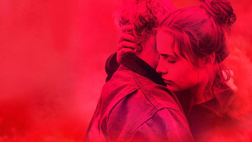 و فردا تمام جهان - Und morgen die ganze Welt یکی از بهترین فیلم های عاشقانه آلمانی است