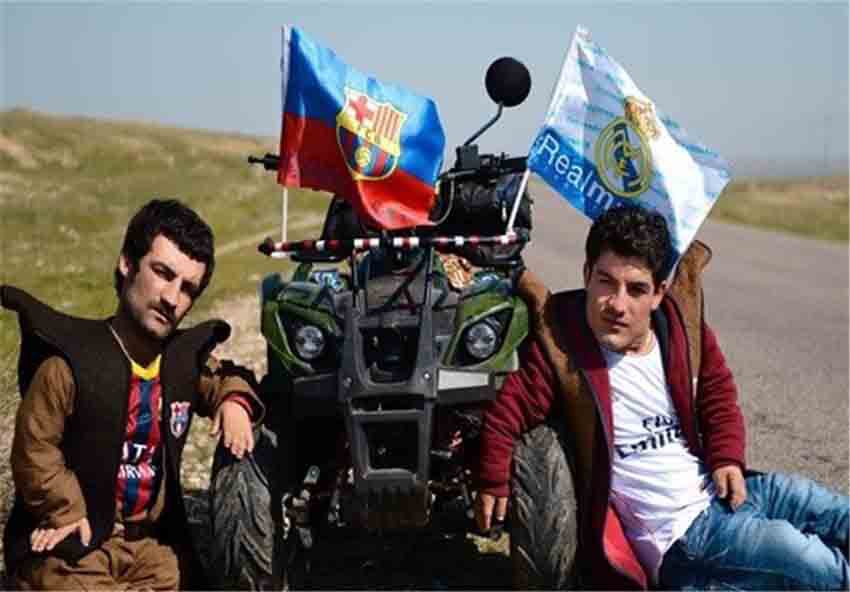 بهترین فیلم های کردی که باید تماشا کنید 8 ال کلاسیکو در لیست بهترین فیلم های کردی قرار دارد که روایت سفر پرمخاطره آلان از کردستان تا اسپانیا برای عشق و گیوههای خاص است.