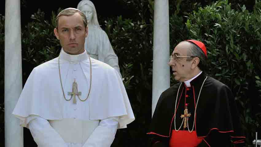بهترین سریال های مذهبی جهان، معرفی 10 اثر معروف 7 سریال پاپ جوان - The Young Pope با نگاهی هنرمندانه و عمیق به تقابل میان قدرت و ایمان میپردازد و بهعنوان یکی از بهترین سریالهای مذهبی جهان شناخته میشود.