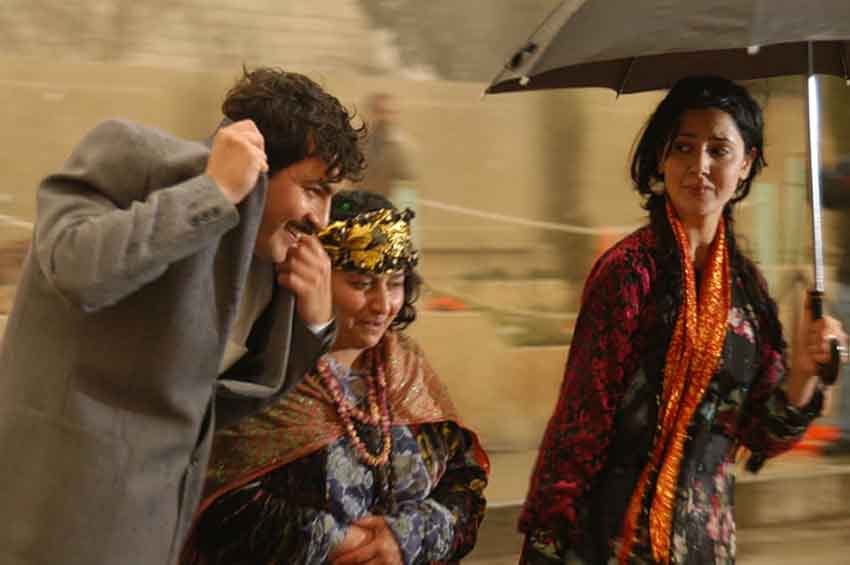 بهترین فیلم های کردی که باید تماشا کنید 11 فیلم ژانی گهل اقتباسی از رمان درد ملت نوشته ابراهیم احمد است و یکی از بهترین فیلم های کردی است که در بستری تاریخی، درد و رنج مردم کردستان را به تصویر میکشد.