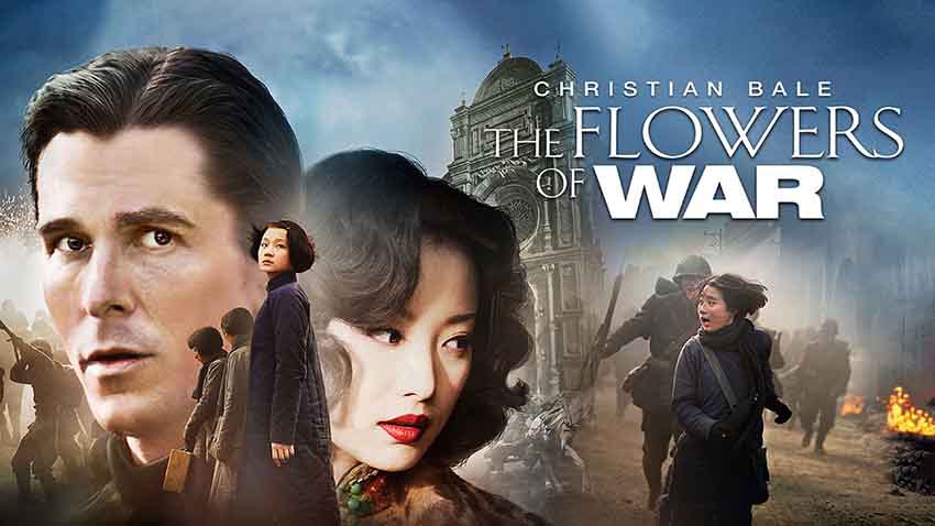 بهترین فیلمهای جنگی چینی 2 گلهای جنگ - The Flowers of War از بهترین فیلم های جنگی چینی است که داستان نجات دختران در کشتار نانجینگ را با بازی کریستین بیل روایت میکند.
