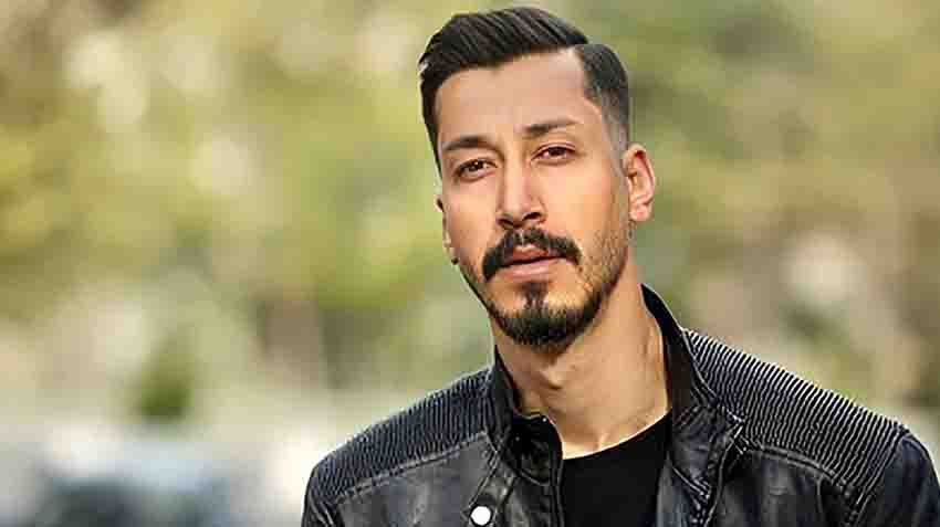 لیست بازیگران فیلم مرد عینکی؛ از بهرام افشاری تا شاریس نایب 2 بهرام افشاری یکی از بازیگران اصلی فیلم مرد عینکی است که نقش حلیم رایگان را بازی کرده و در کنار سایر هنرمندان ایفای نقش میکند.