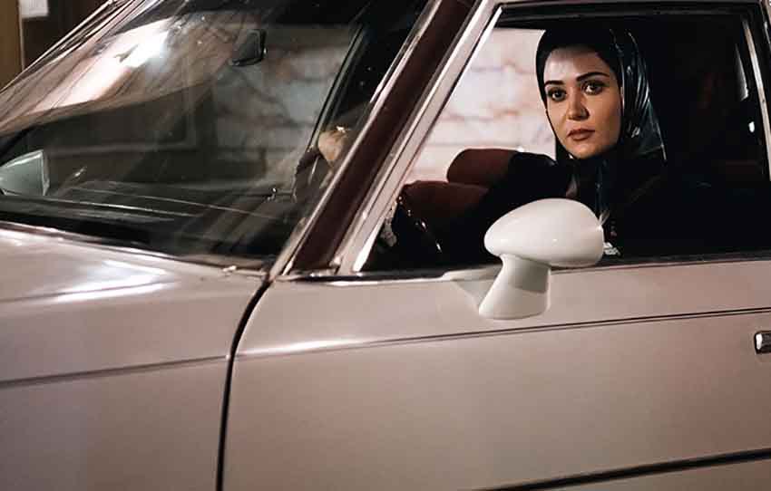 پریناز ایزدیار یکی از بازیگران فیلم صددام است که نقش ثریا سرور را بازی می‌کند، افسر اطلاعاتی که مسئولیت پروژه بدل صدام را بر عهده دارد.