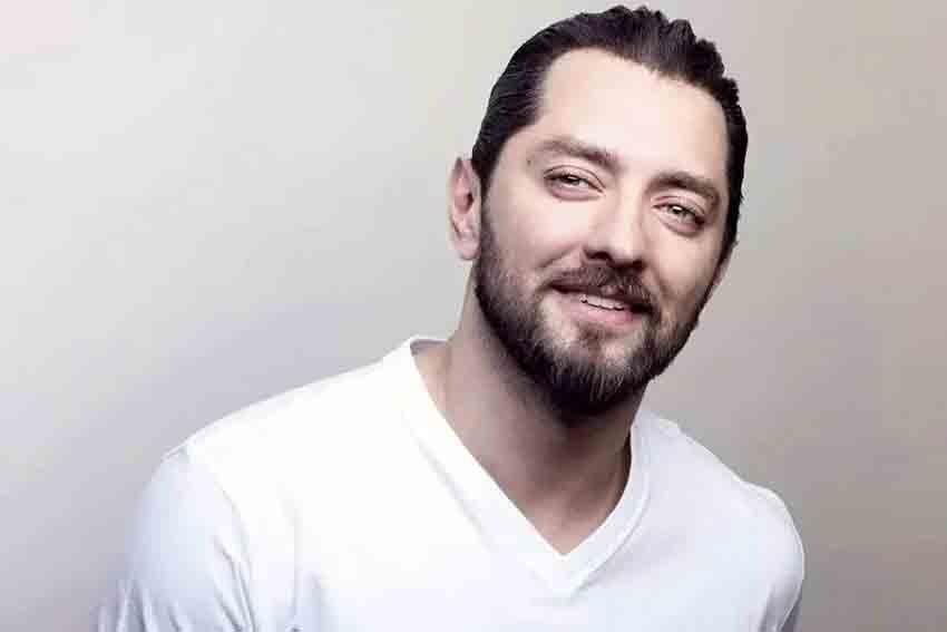 بازیگران سریال هزار و یک شب + داستان، تاریخ پخش و همه چیز درباره ابرسریال فیلیمو 4 بهرام رادان بازیگر محبوب سینمای ایران است که در سریال هزار و یک شب فیلیمو نقش زمان را ایفا میکند و برنده سیمرغ بلورین جشنواره فجر برای فیلم سنتوری است